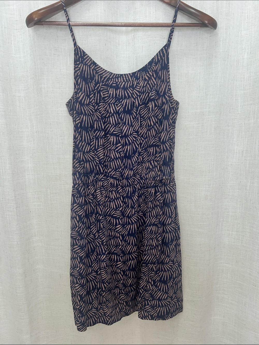 Broadway & Broome Navy Blue & Tan Printed Spaghetti Strap Slip Dress Size 2